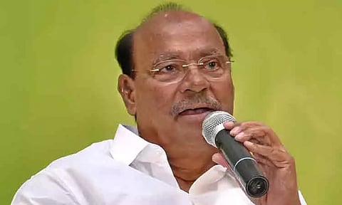 அரசு தொடக்கப்பள்ளிகளில் மாணவர் சேர்க்கையை அதிகரிக்க உரிய நடவடிக்கை எடுக்க வேண்டும் - ராமதாஸ்