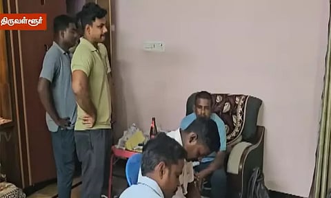 திருவள்ளூரில் பத்திரப்பதிவு எழுத்தர் வீட்டில் 100 சவரன் நகை கொள்ளை - வீட்டிலேயே அமர்ந்து மது அருந்திய கொள்ளையர்கள்