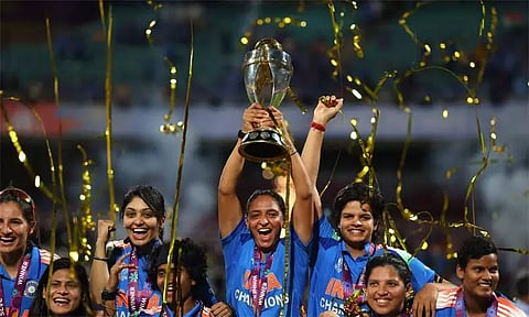 மகளிர் உலக கோப்பை; முதல் முறையாக சாம்பியன் பட்டம் வென்று இந்தியா அசத்தல்