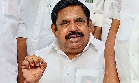 பாதிக்கப்பட்ட மாணவியை மீட்க தாமதம் ஏன்..? கோவை போலீசாருக்கு எடப்பாடி பழனிசாமி கேள்வி