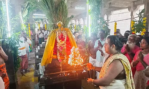 தென்காசி காசி விஸ்வநாதர் கோவிலில் ஐப்பசி திருக்கல்யாண திருவிழா தொடக்கம்