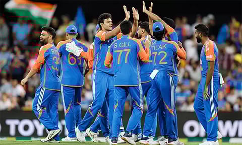 4-வது டி20: ஆஸ்திரேலியாவை வீழ்த்தி, தொடரில் முன்னிலை பெற்ற இந்தியா