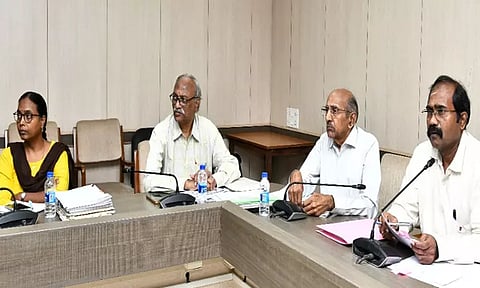 தமிழகத்திற்கு 13.7 டி.எம்.சி. நீர் திறக்க காவிரி மேலாண்மை ஆணையம் உத்தரவு