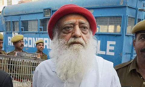 ஆயுள் தண்டனைக் கைதியான சாமியார் ஆசாராம் பாபுவுக்கு 6 மாத இடைக்கால ஜாமீன்