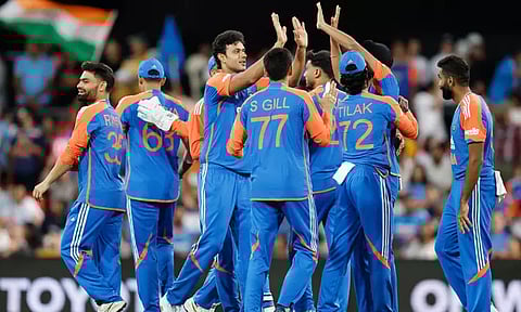 ஆஸ்திரேலியாவுக்கு எதிரான வெற்றி : பேட்ஸ்மேன்களுக்கு சூர்யகுமார் பாராட்டு