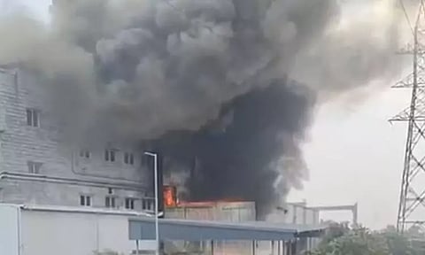 சென்னை: தனியார் உணவு தயாரிக்கும் கூடத்தில் பயங்கர தீ விபத்து