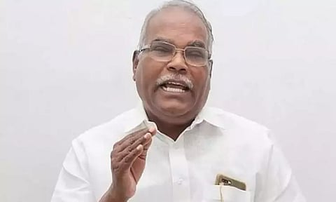 வாக்காளர் பட்டியல் திருத்தப் பணி: பாஜகவுடன் கூட்டணியில் இருப்பதால் அதிமுக எதிர்க்கவில்லை: கே.பாலகிருஷ்ணன்