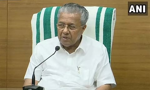 பள்ளி மாணவிகளை ஆர்.எஸ்.எஸ். பாடல் பாட வைத்த விவகாரம் - கேரள அரசு கண்டனம்