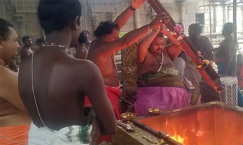 திருச்சிறுகுடி சூட்சுமபுரீஸ்வரர் கோவிலில் ருத்ர யாகம்
