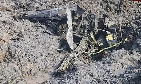 மாமல்லபுரம் அருகே கீழே விழுந்து நொறுங்கிய பயிற்சி விமானம்