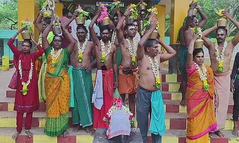 தென்காசி: தோரணமலை முருகன் கோவிலில் கடைசிவெள்ளி பூஜை