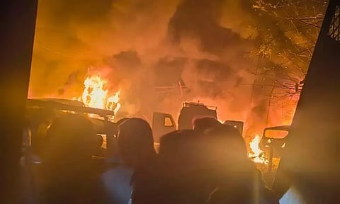 காஷ்மீர்: போலீஸ் நிலையத்தில் வெடி விபத்து - 8 பேர் படுகாயம்