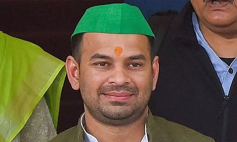 பீகார் தேர்தல்: முன்னாள் முதல்-மந்திரி லாலு பிரசாத்தின் மூத்த மகன் படுதோல்வி