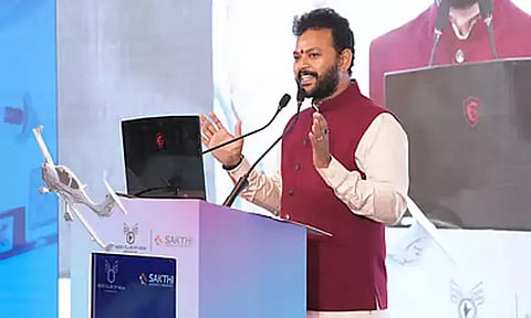 ‘இந்தியாவிற்கு மேலும் 30 ஆயிரம் விமானிகள் தேவை’ - மத்திய மந்திரி ராம் மோகன் நாயுடு