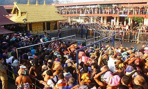 சபரிமலையில் பக்தர்களுக்கு புதிய தடை; இந்த ஆண்டு முதல் அமல்