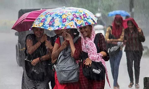 காரைக்காலில் நாளை பள்ளி, கல்லூரிகளுக்கு விடுமுறை அறிவிப்பு