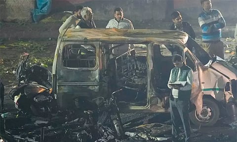 டெல்லி கார் வெடிப்பு: பலி எண்ணிக்கை 15 ஆக உயர்வு