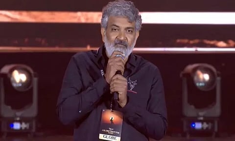 அனுமனை தவறாக பேசியதாக இயக்குநர் ராஜமவுலி மீது போலீசில் புகார்