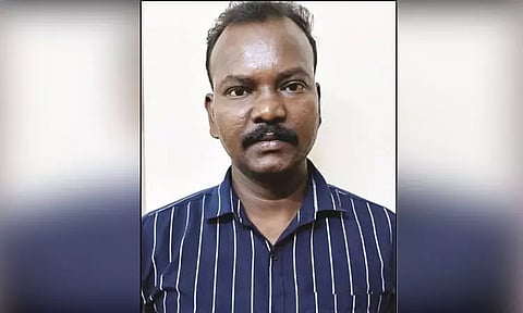 பிளஸ்-2 மாணவிக்கு பாலியல் தொல்லை: போலீஸ்காரர் பணி நீக்கம்