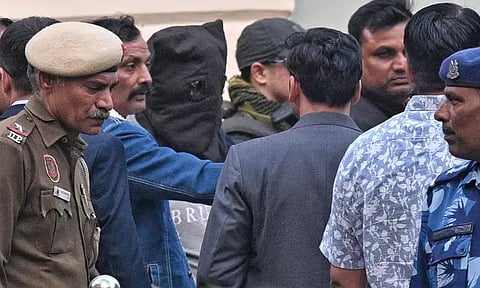 டெல்லி கார் வெடிப்பு வழக்கு: மேலும் 4 பேருக்கு என்.ஐ.ஏ. காவல்