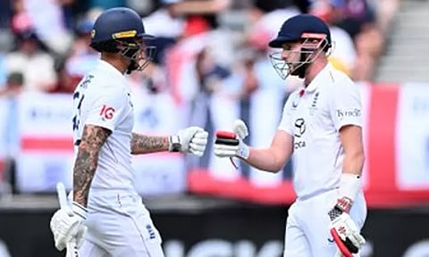 ஆஷஸ் டெஸ்ட்: ஆஸ்திரேலிய அணிக்கு 205 ரன்கள் இலக்கு நிர்ணயித்தது இங்கிலாந்து