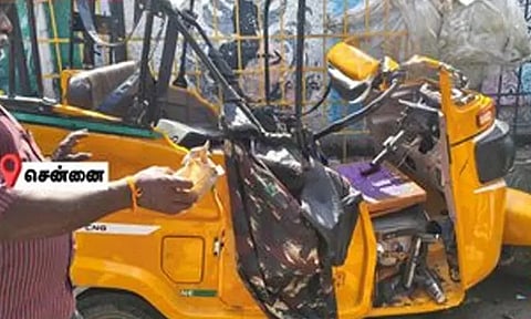 சென்னை: ஆட்டோ மீது பனைமரம் விழுந்து ஓட்டுநர் உயிரிழப்பு