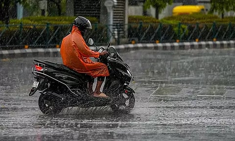 4 மாவட்டங்களில் இன்று கனமழைக்கு வாய்ப்பு - வானிலை ஆய்வு மையம்