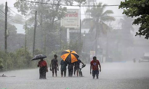 இலங்கையில் கனமழை, நிலச்சரிவு: 33 பேர் பலி; 44 பேர் மாயம்