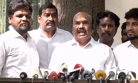 எலிக்கு தலையாக இருப்பதை விட.. புலிக்கு வாலாக இருப்பதே பெருமை - ஜெயக்குமார் பேட்டி