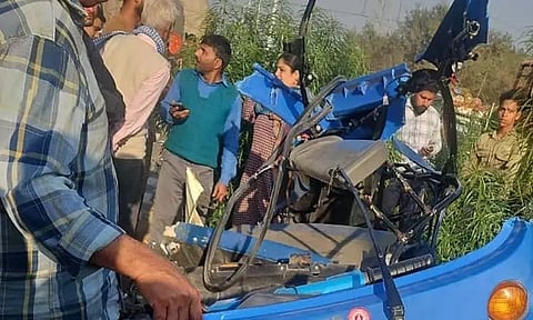 திருமணத்திற்கு சென்று திரும்பியபோது விபத்து; ஒரே குடும்பத்தை சேர்ந்த 6 பேர் பலி