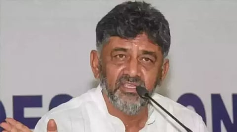 பிறரின் முதுகில் குத்துபவன் நான் அல்ல - டி.கே.சிவக்குமார் பரபரப்பு பேட்டி