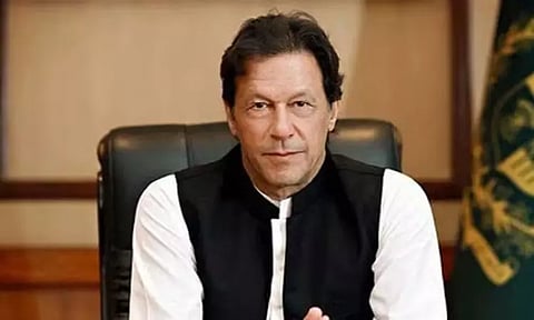 பாகிஸ்தான் முன்னாள் பிரதமர் இம்ரான் கான் நலமாக உள்ளார் - சகோதரி தகவல்