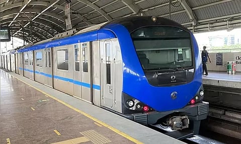 சென்னை மெட்ரோ ரெயிலில் நவம்பர் மாதத்தில் பயணிகளின் எண்ணிக்கை சரிவு