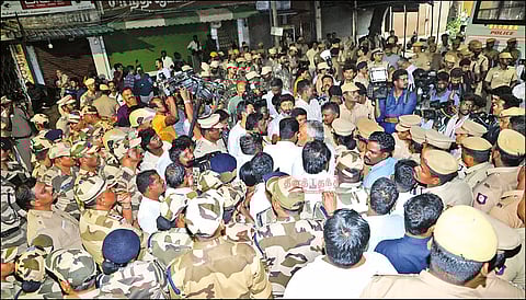 திருப்பரங்குன்றம் மலையில் கார்த்திகை தீபம் விவகாரம்: மேல்முறையீடு மீது இன்று விசாரணை