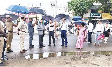 த.வெ.க. பிரசார கூட்டத்தில் 41 பேர் பலியான வழக்கு: டாக்டர்களிடம் சி.பி.ஐ. விசாரணை