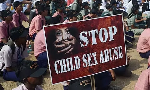 உத்தரபிரதேசம்: 13 வயது சிறுமி பாலியல் வன்கொடுமை - அதிர்ச்சி சம்பவம்