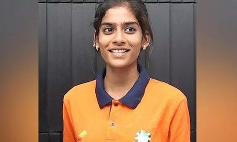 கேரம் உலகக் கோப்பையில் 3 பதக்கங்களை வென்ற தமிழக வீராங்கனை காசிமா