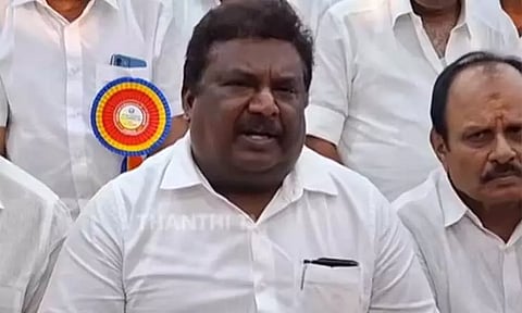 லாரி உரிமையாளர்கள் சங்கத்தினர் போராட்ட அறிவிப்பை வாபஸ் பெற வேண்டும் - அமைச்சர் சிவசங்கர் வலியுறுத்தல்