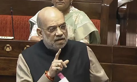 வந்தே மாதரம் பாடலின் வரிகளை துண்டாடிய நேரு - அமித் ஷா குற்றச்சாட்டு