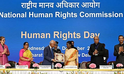 சக குடிமகனின் உரிமைகளை பாதுகாப்பது ஒரு பகிரப்பட்ட கடமையாகும்: திரவுபதி முர்மு பேச்சு