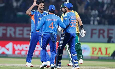 3வது டி20: இந்தியா அசத்தல் பந்துவீச்சு..தென் ஆப்பிரிக்கா 117 ரன்களுக்கு ஆட்டமிழப்பு