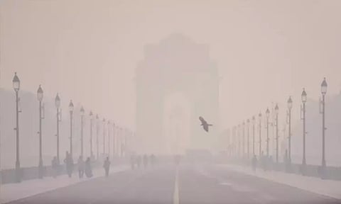 டெல்லியில் மிக மோசமான நிலையில் காற்றின் தரம்.. பள்ளிகள் ஆன்லைன் வகுப்புக்கு மாற்றம்