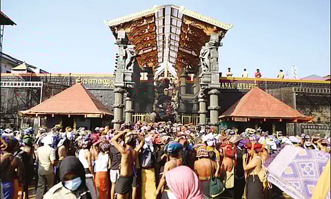 சபரிமலை அய்யப்பன் கோவிலில் இதுவரை 25 லட்சம் பக்தர்கள் சாமி தரிசனம்