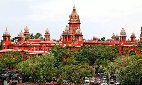 சென்னை ஐகோர்ட்டில் வேலை.. யாரெல்லாம் விண்ணப்பிக்கலாம்?