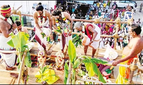 மூலனூர் மகா மாரியம்மன் கோவில் கும்பாபிஷேகம்