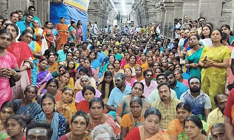 மார்கழி மாத பிறப்பு.. சங்கரன்கோவில் சங்கர நாராயணர் கோவிலில் திரளான பக்தர்கள் தரிசனம்