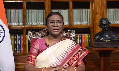 மம்தா அரசின் பல்கலை.வேந்தர் நியமன மசோதா: ஜனாதிபதி நிராகரிப்பு