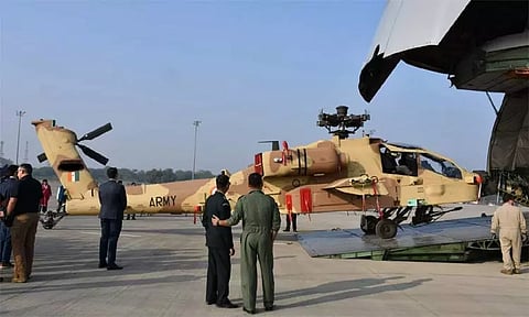 இந்தியா வந்த மேலும் 3 அப்பாச்சி ஹெலிகாப்டர்கள் - விரைவில் ராணுவத்தில் இணைப்பு...!