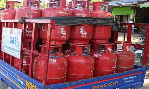 டிசம்பர் 19ம் தேதி எரிவாயு நுகர்வோர் குறைதீர்க்கும் கூட்டம்: தூத்துக்குடி மாவட்ட வருவாய் அலுவலர் தகவல்