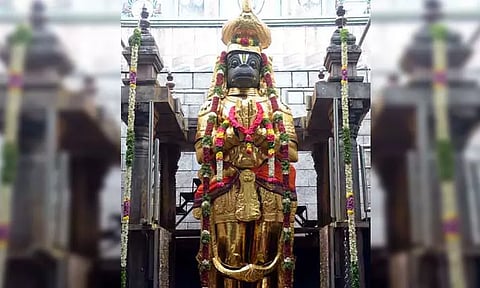 அனுமன் ஜெயந்தியன்று தங்க கவசத்தில் அருள்பாலிக்கும் நாமக்கல் ஆஞ்சநேயர்